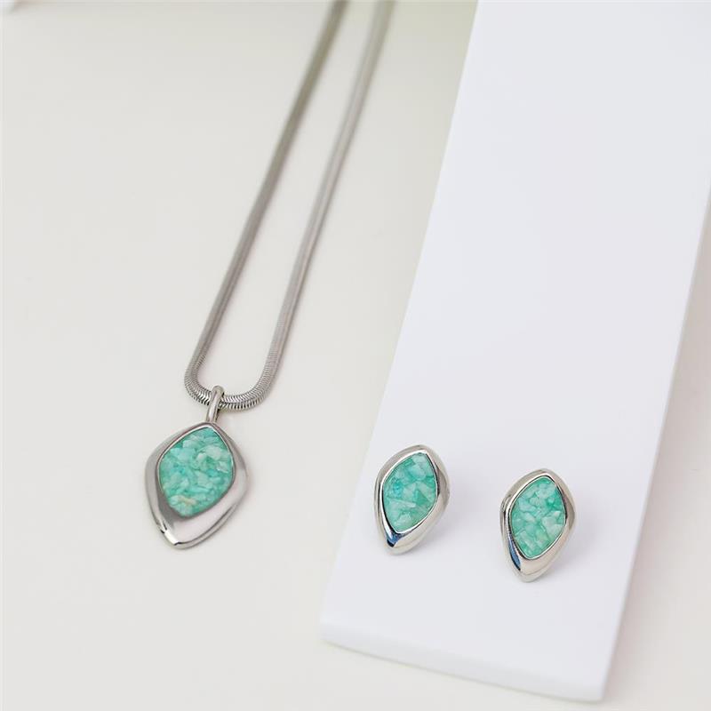 CONJUNTO FOLHEADO A RÓDIO