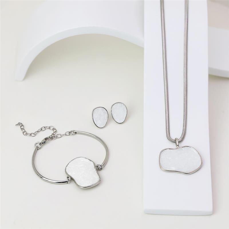 CONJUNTO FOLHEADO A RÓDIO