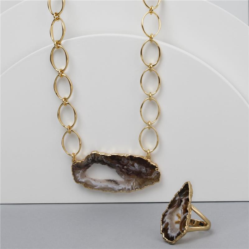 COLAR FOLHEADO A OURO