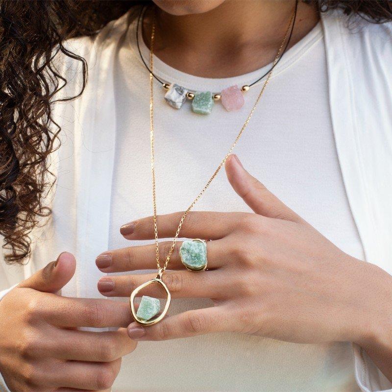 COLAR FOLHEADO A OURO