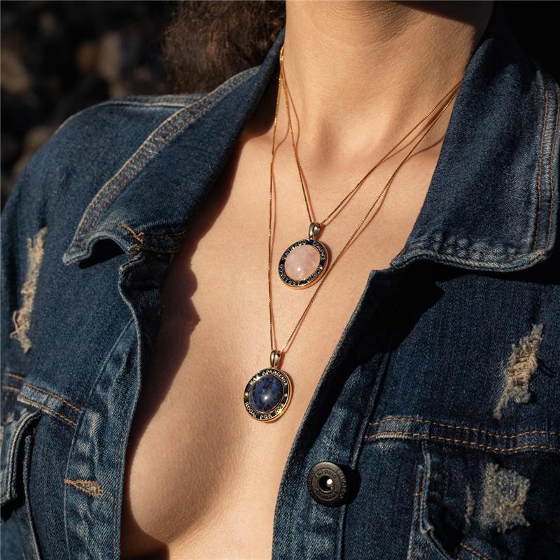 PINGENTE FOLHEADO A OURO SEM CORRENTE