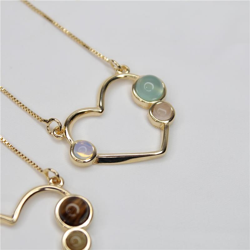 PINGENTE FOLHEADO A OURO