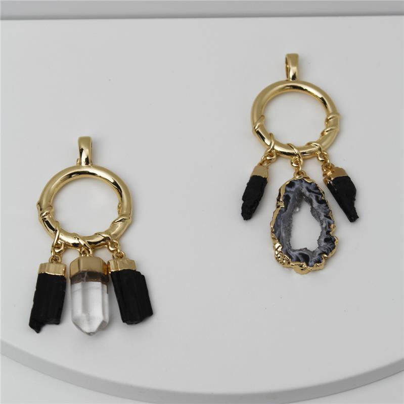 PINGENTE FOLHEADO A OURO