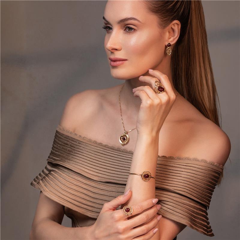 PINGENTE FOLHEADO A RÓDIO