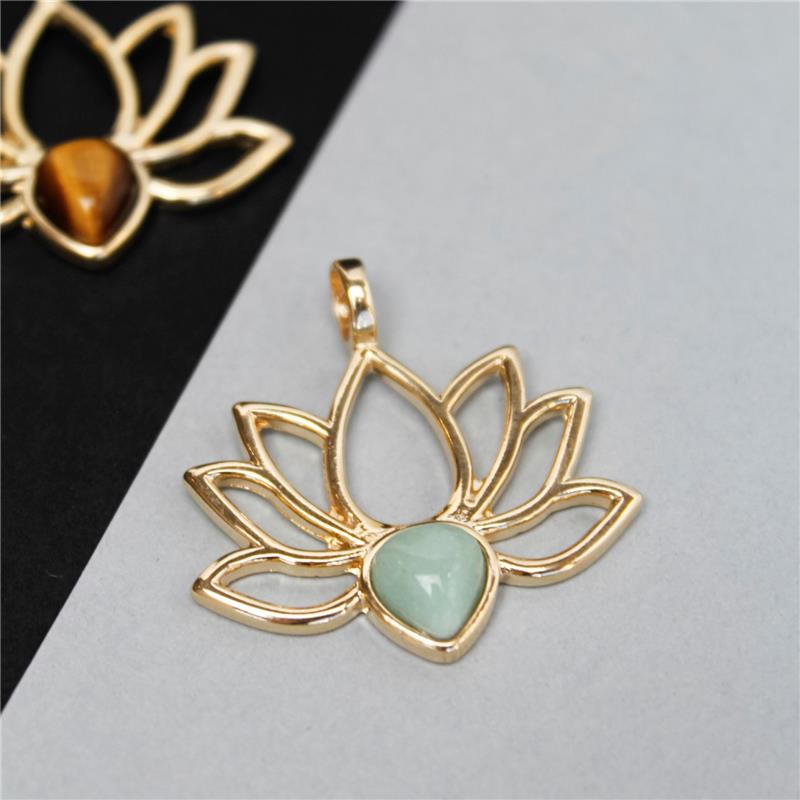 PINGENTE FOLHEADO A OURO