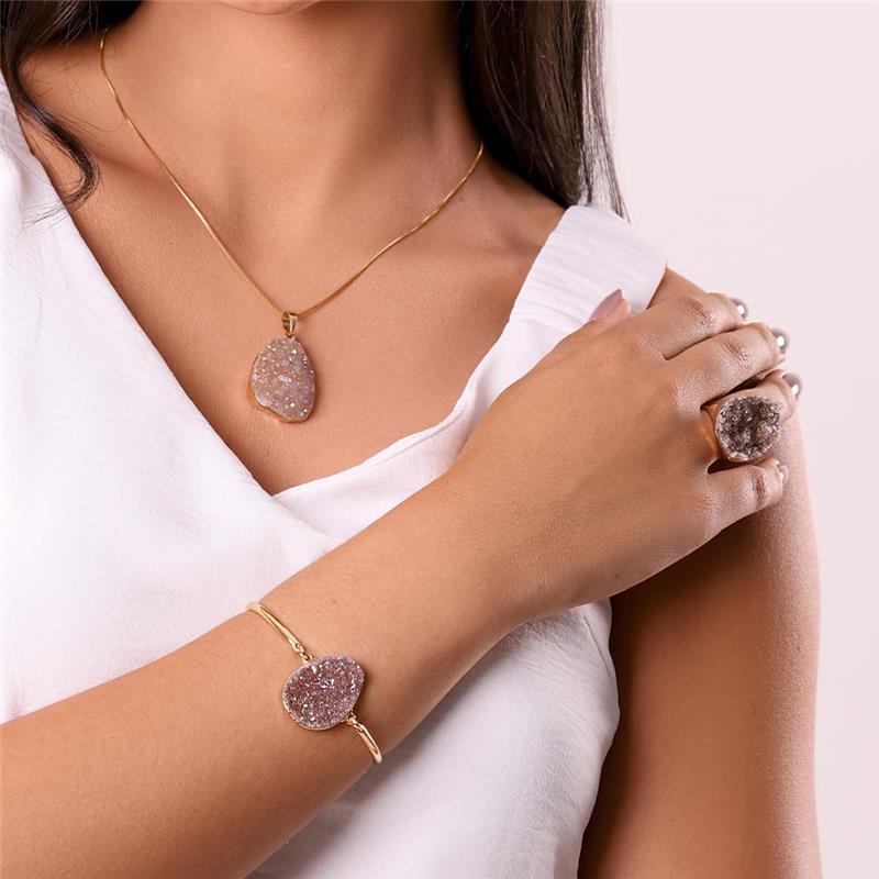 PINGENTE FOLHEADO A OURO