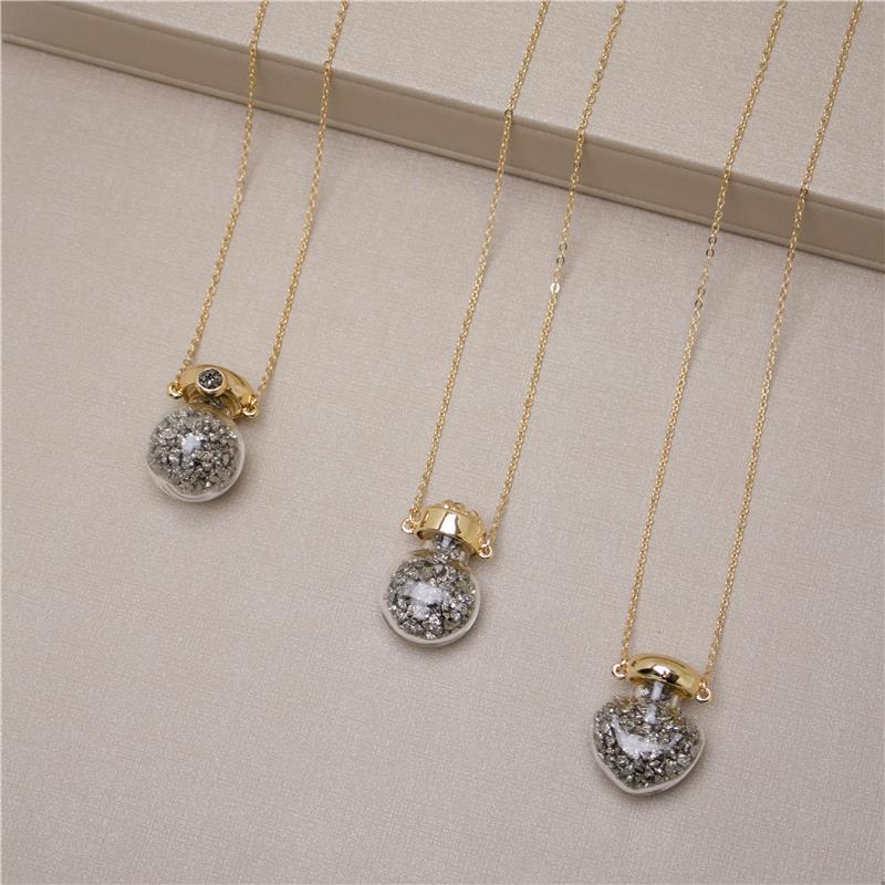 PINGENTE FOLHEADO A OURO