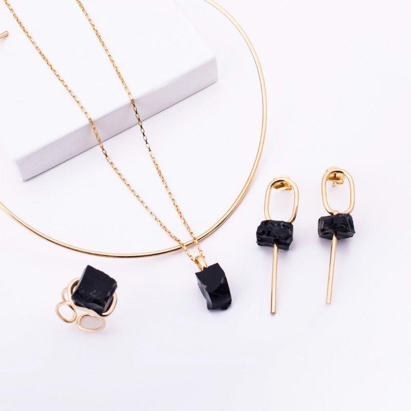 PINGENTE FOLHEADO A OURO SEM CORRENTE