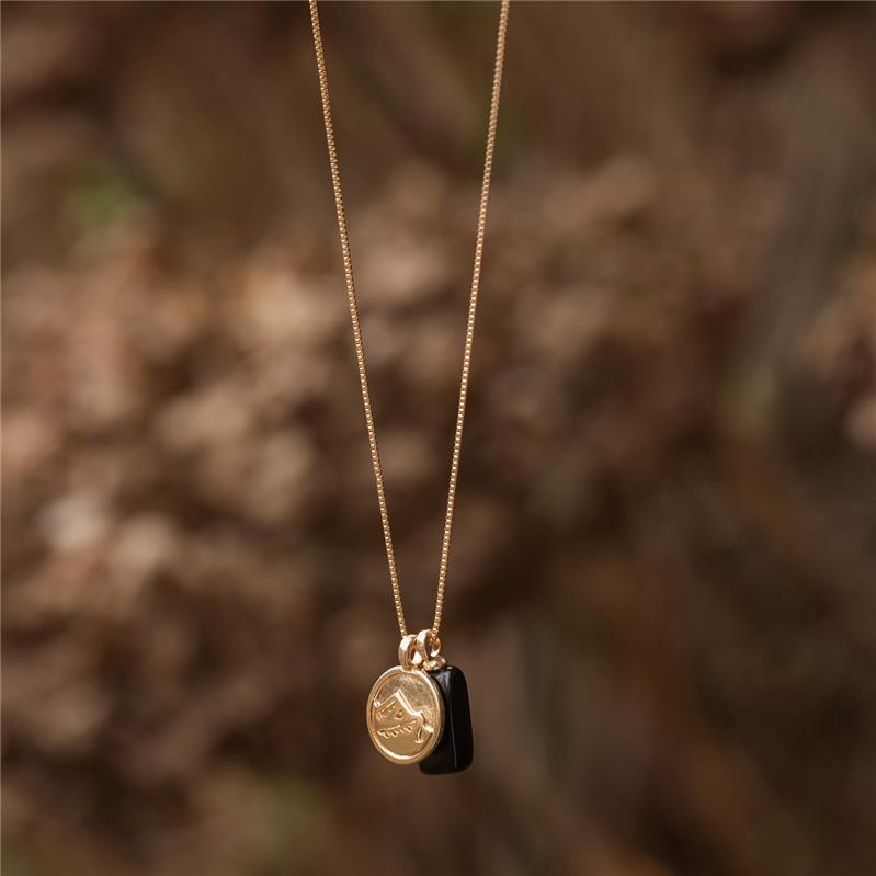 PINGENTE FOLHEADO A OURO