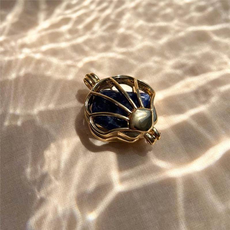 PINGENTE FOLHEADO A OURO