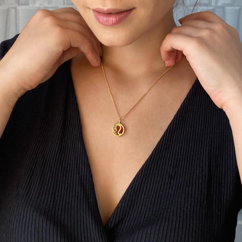 PINGENTE LEÃO FOLHEADO A OURO 