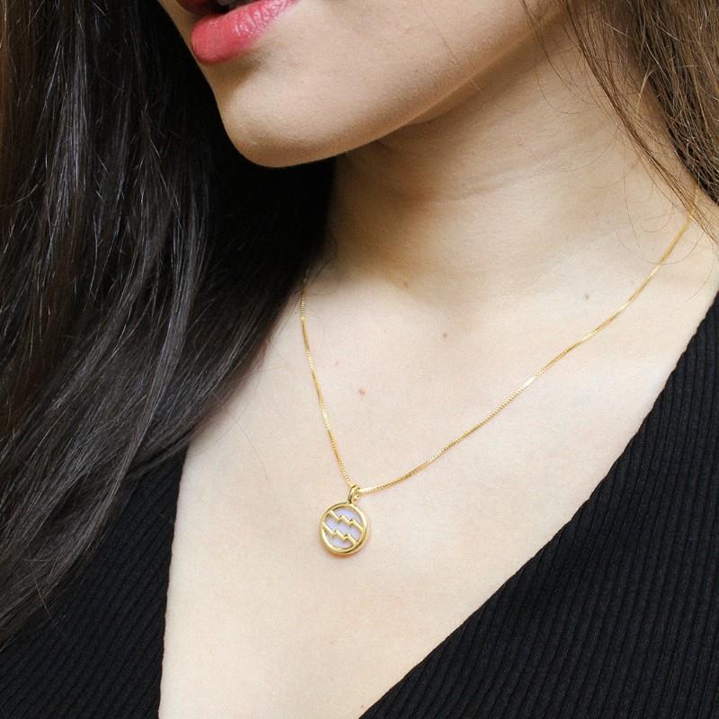 PINGENTE AQUÁRIO FOLHEADO A OURO 