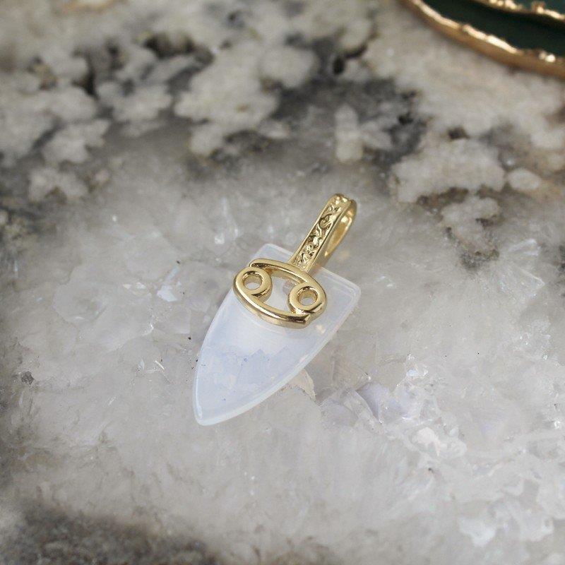 PINGENTE CÂNCER FOLHEADO A OURO