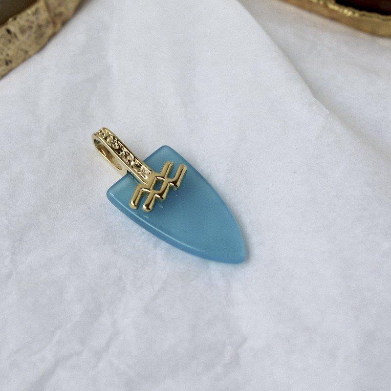 PINGENTE AQUÁRIO FOLHEADO A OURO