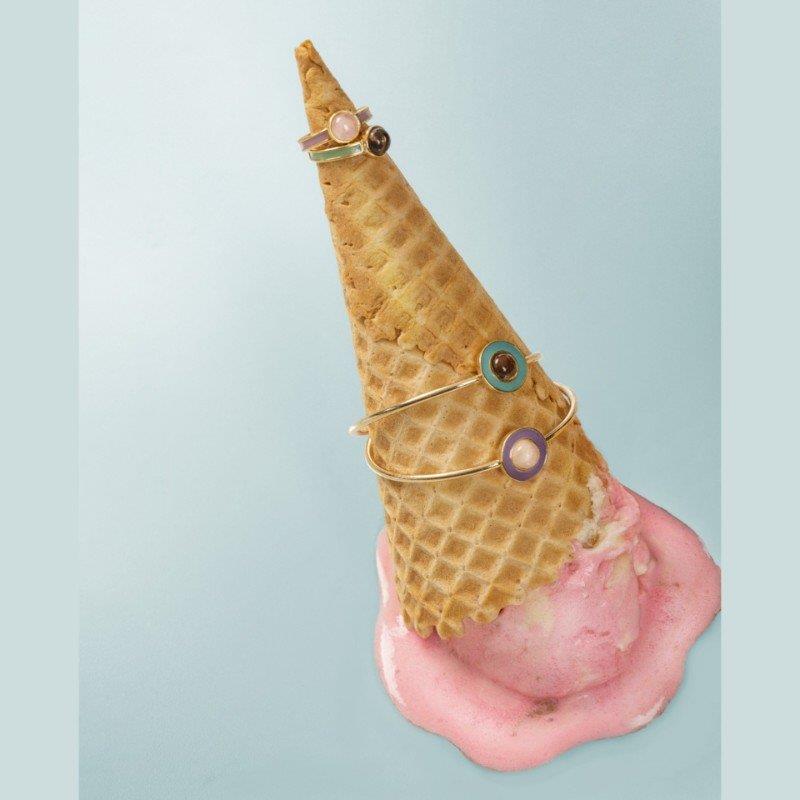 PULSEIRA FOLHEADO A OURO COM ESMALTE VERMELHO