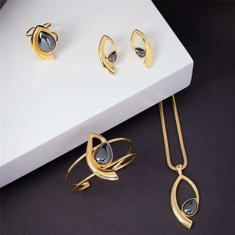 PULSEIRA FOLHEADO A OURO