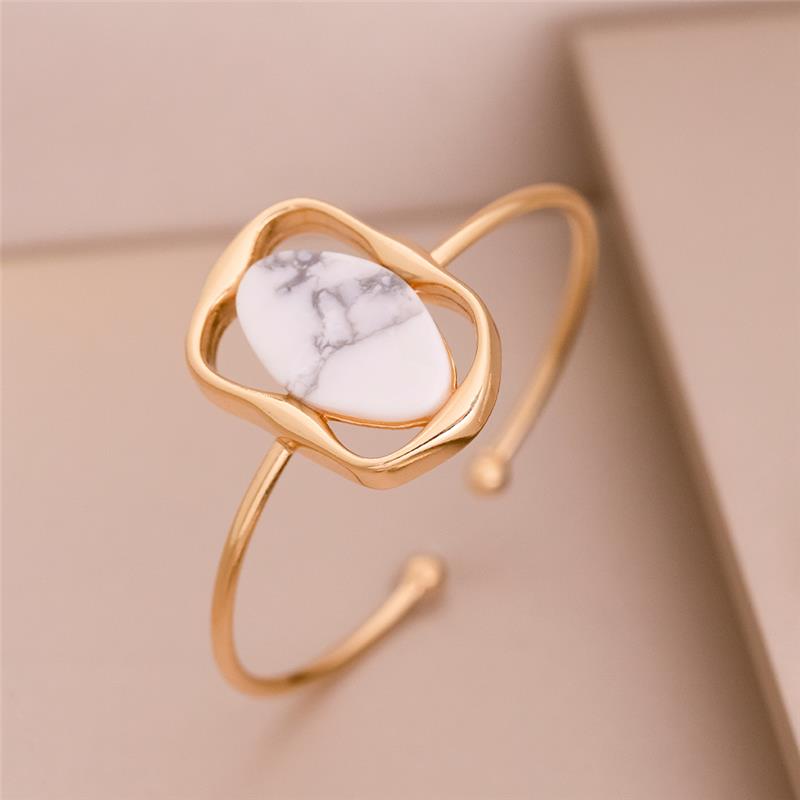 PULSEIRA FOLHEADO A OURO