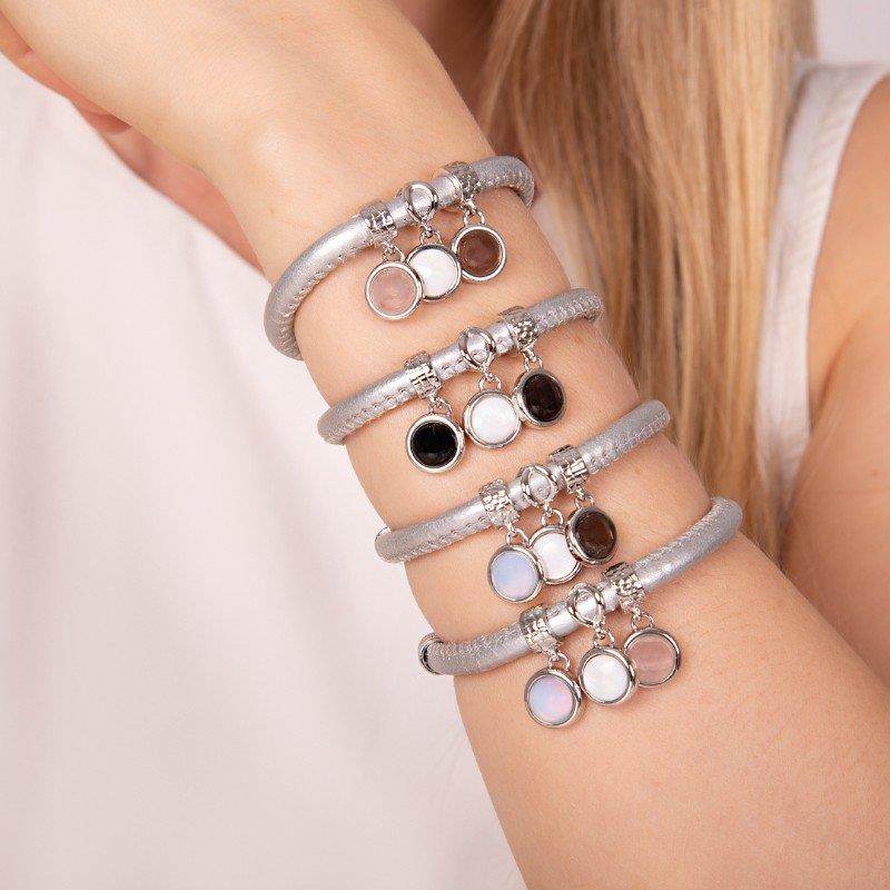 PULSEIRA DE COURO PRETO FOLHEADO RÓDIO