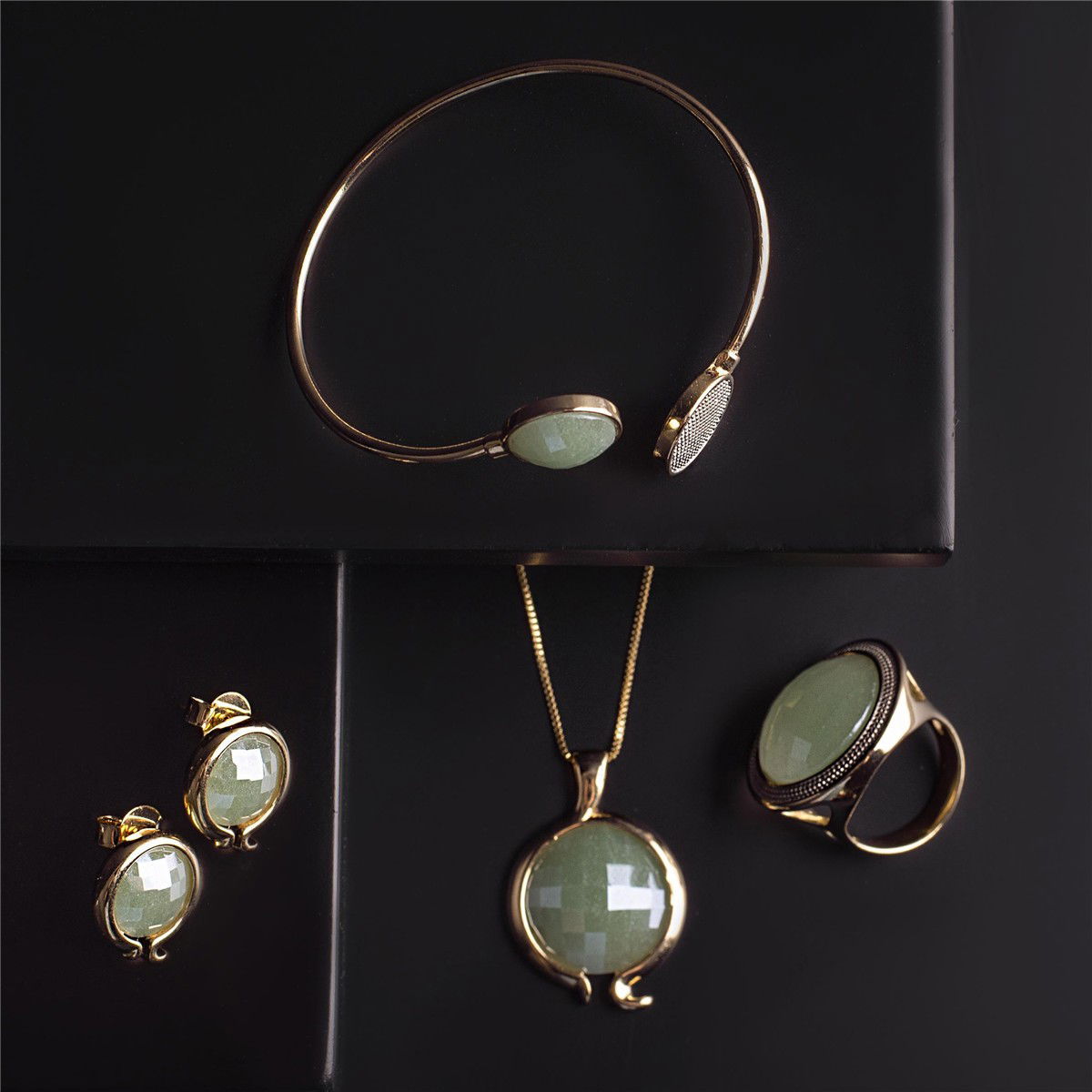 PULSEIRA FOLHEADO A OURO E RÓDIO BRANCO