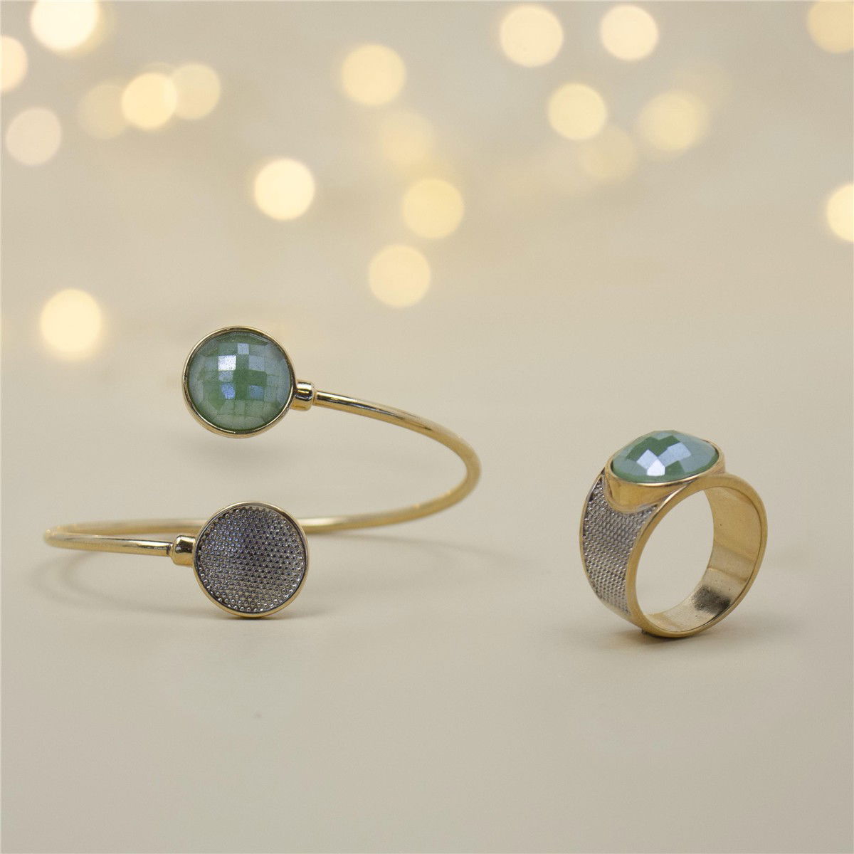 PULSEIRA FOLHEADO A OURO E RÓDIO BRANCO