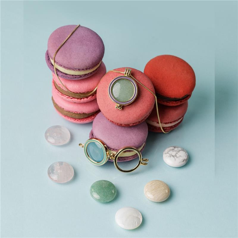 COMBO RELICÁRIO FOLHEADO A OURO COM ESMALTE LILÁS