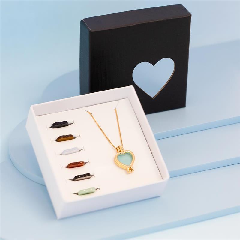 ESTOJO DE RELICÁRIO COM RECORTE 8X8CM